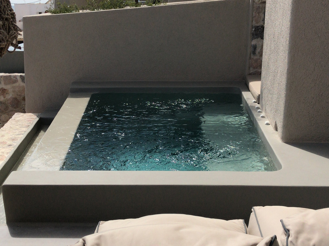 Aeon Suites Hotel主图