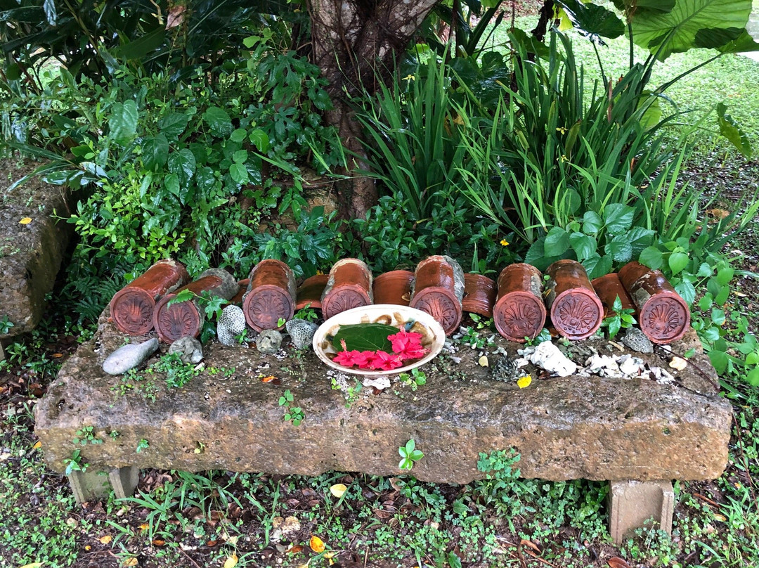 Yomitan Village Traditional Craft Art Center-读谷村必去景点