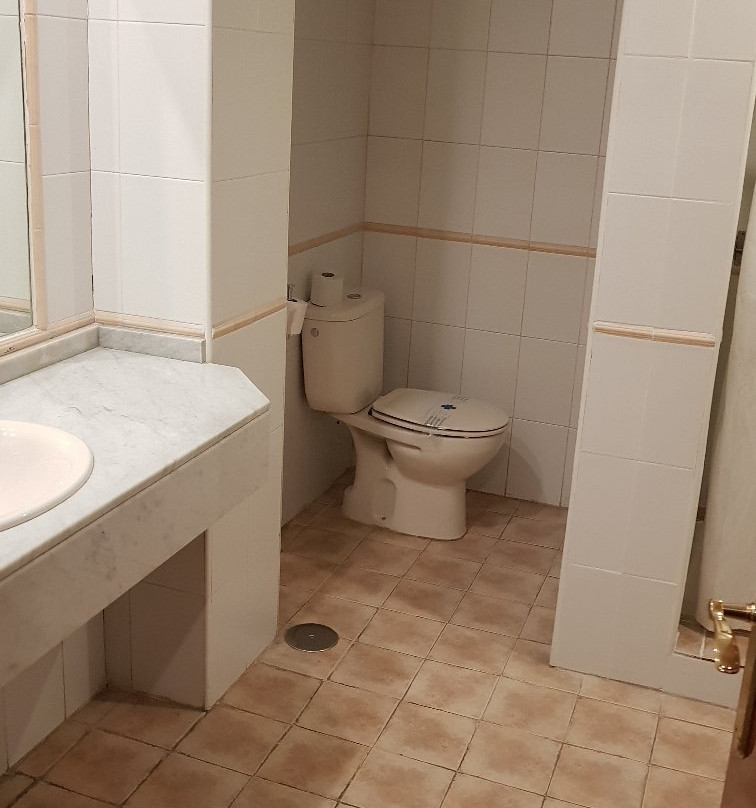Hotel Avenida Leganes主图