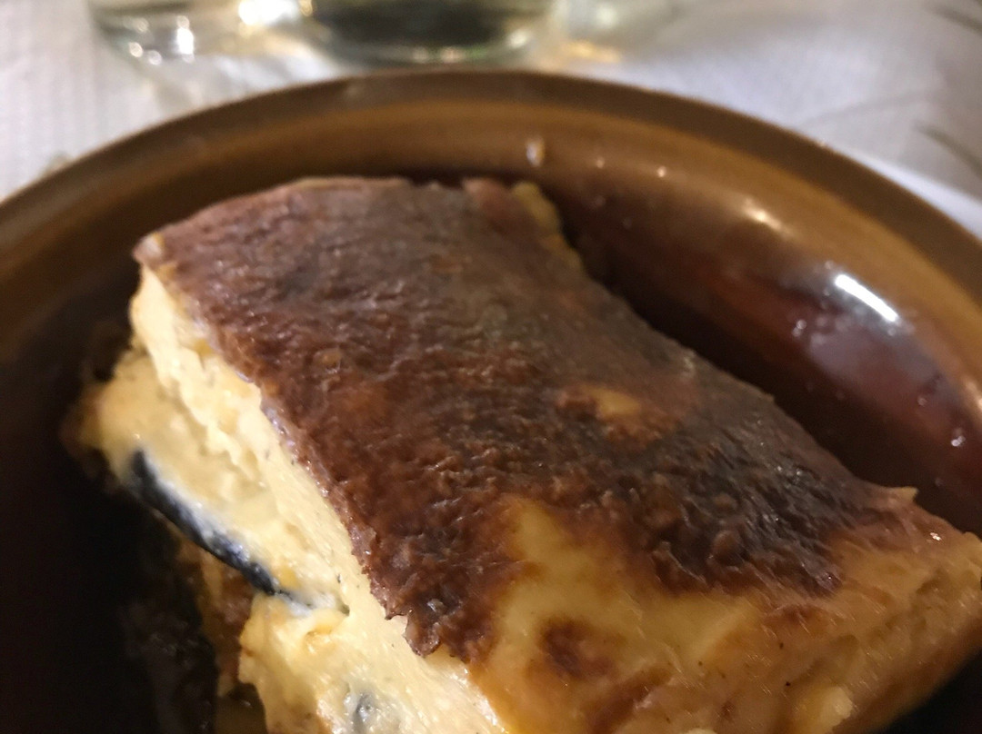 Taverna Paradise Studios & Apartments主图