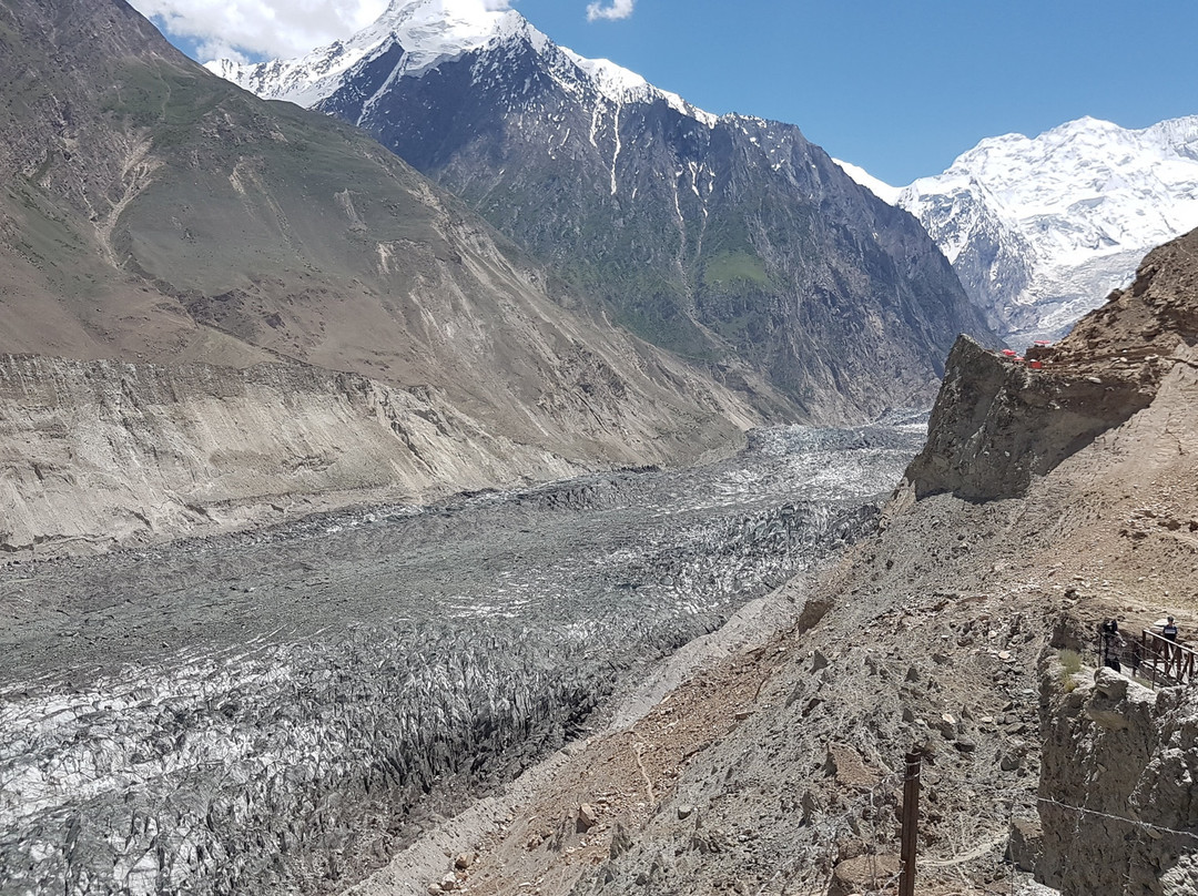 Murtazaabad旅游景点-Hoper Glacier, NAGAR