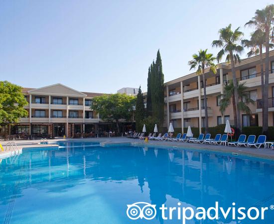 Hotel Bahía Pollensa-泳池