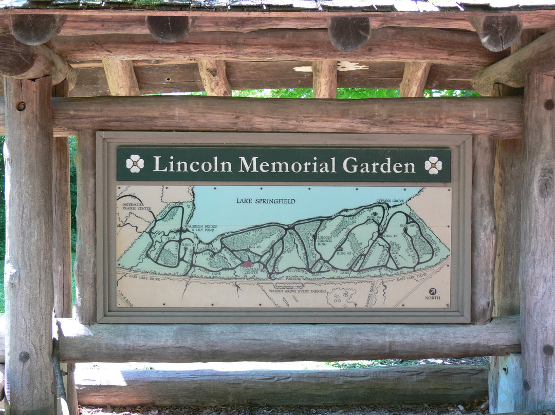 Lincoln Memorial Garden景点图片