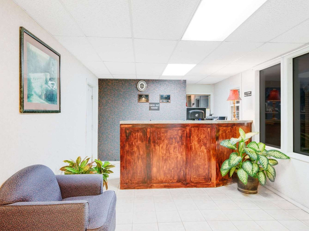 Days Inn by Wyndham Monett主图