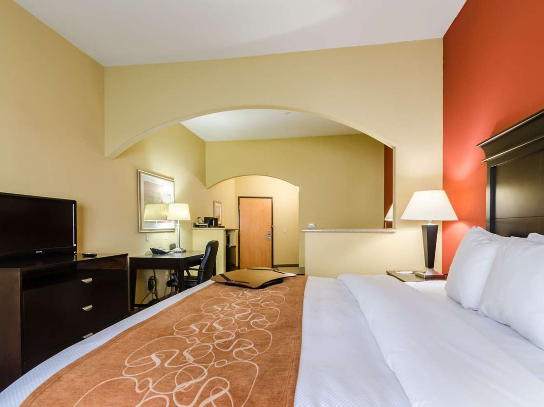 Comfort Suites主图