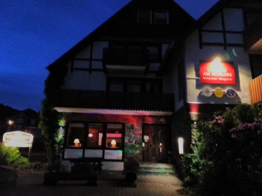 施洛斯城堡兰德酒店主图