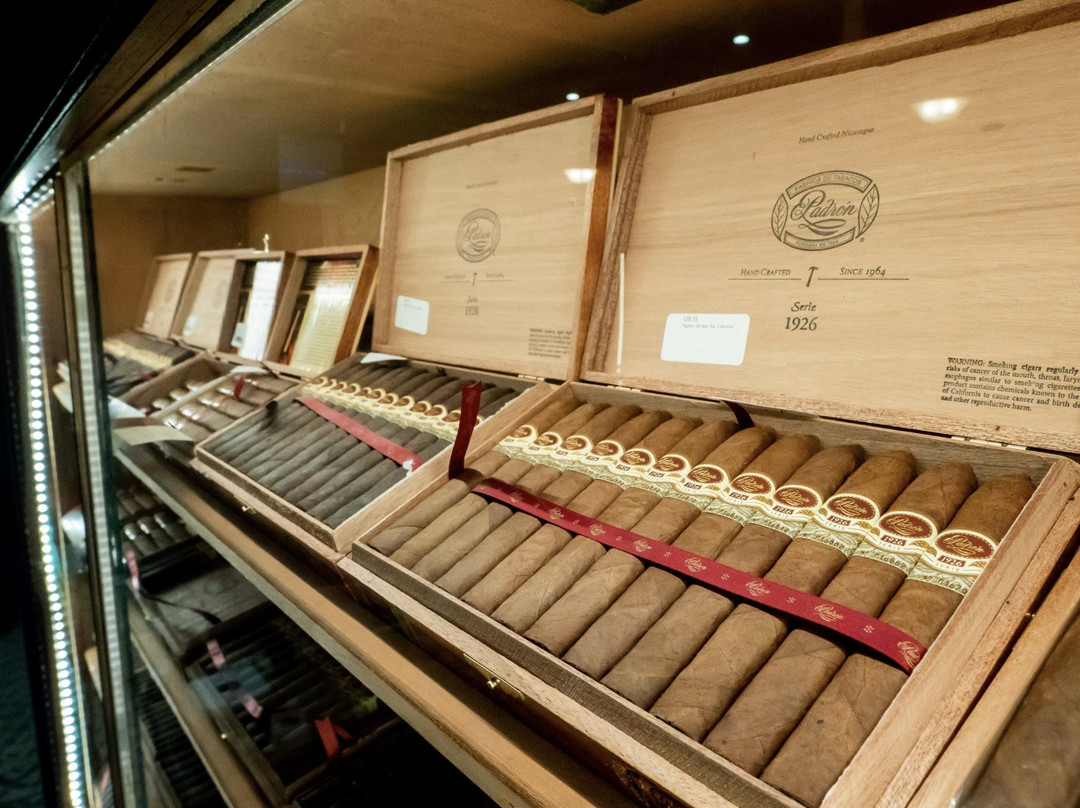 Pap's Cigar Co.景点图片