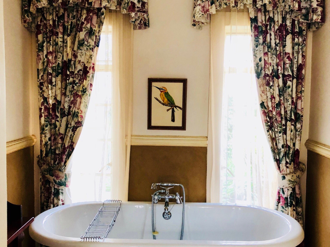 Sherwoods Country House主图