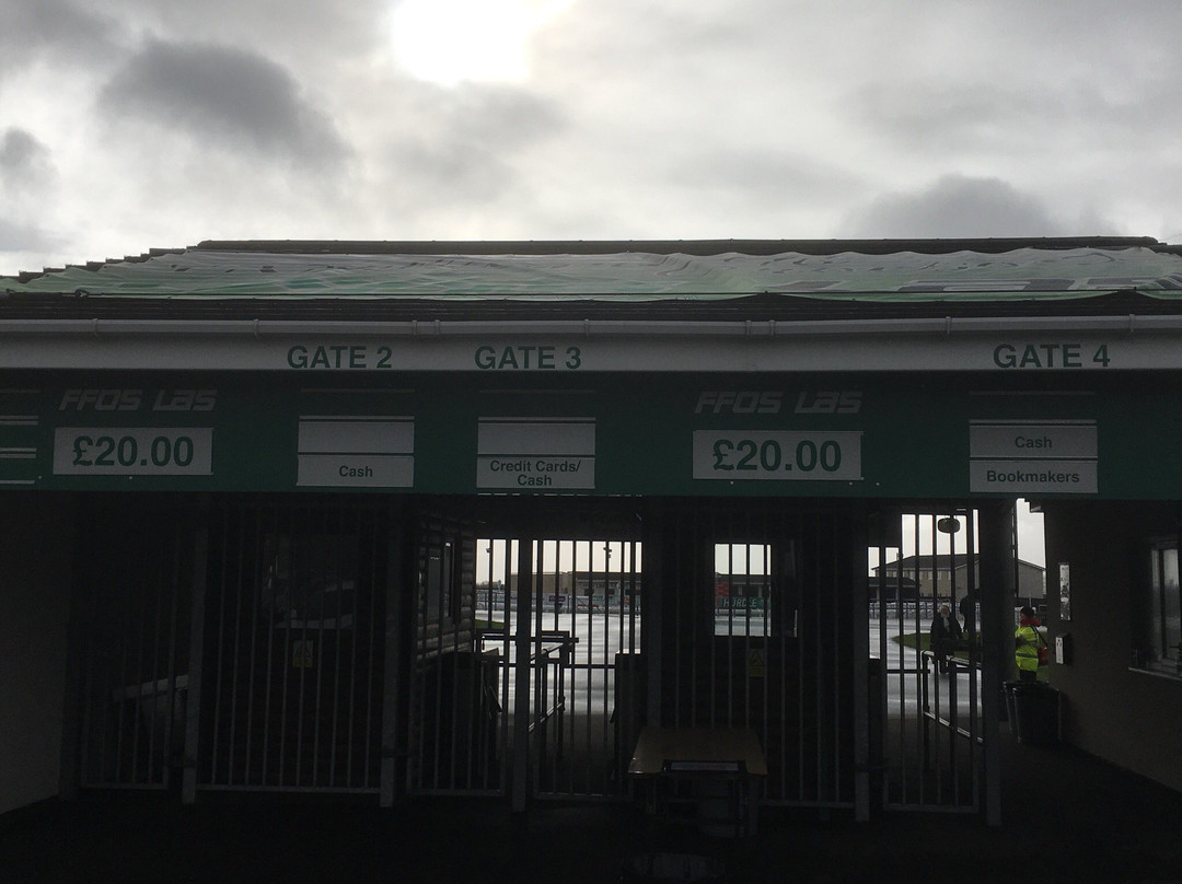 Ffos Las Racecourse景点图片