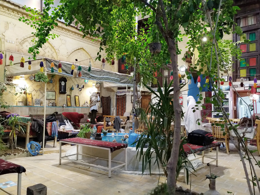 Golshan Traditional Hostel主图