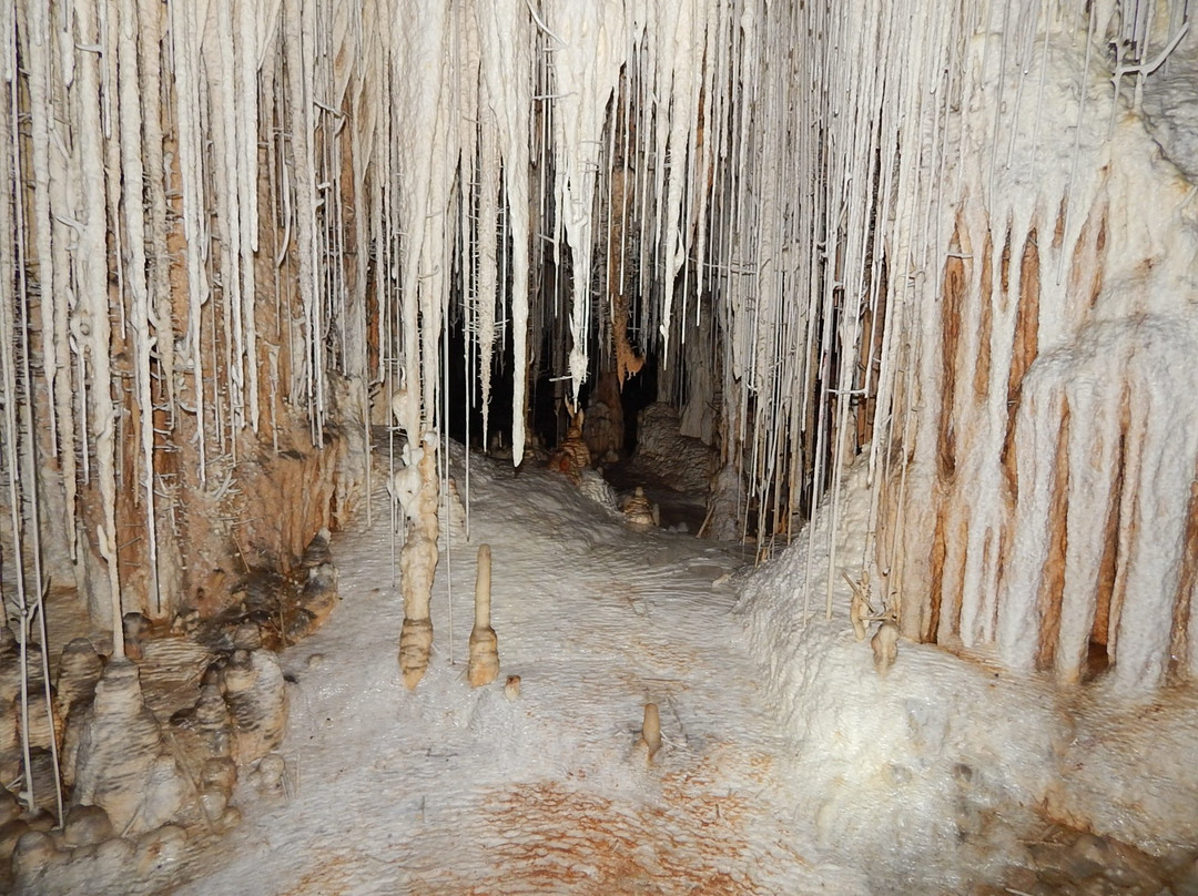 Sao Domingos旅游景点-Caverna Sao Mateus