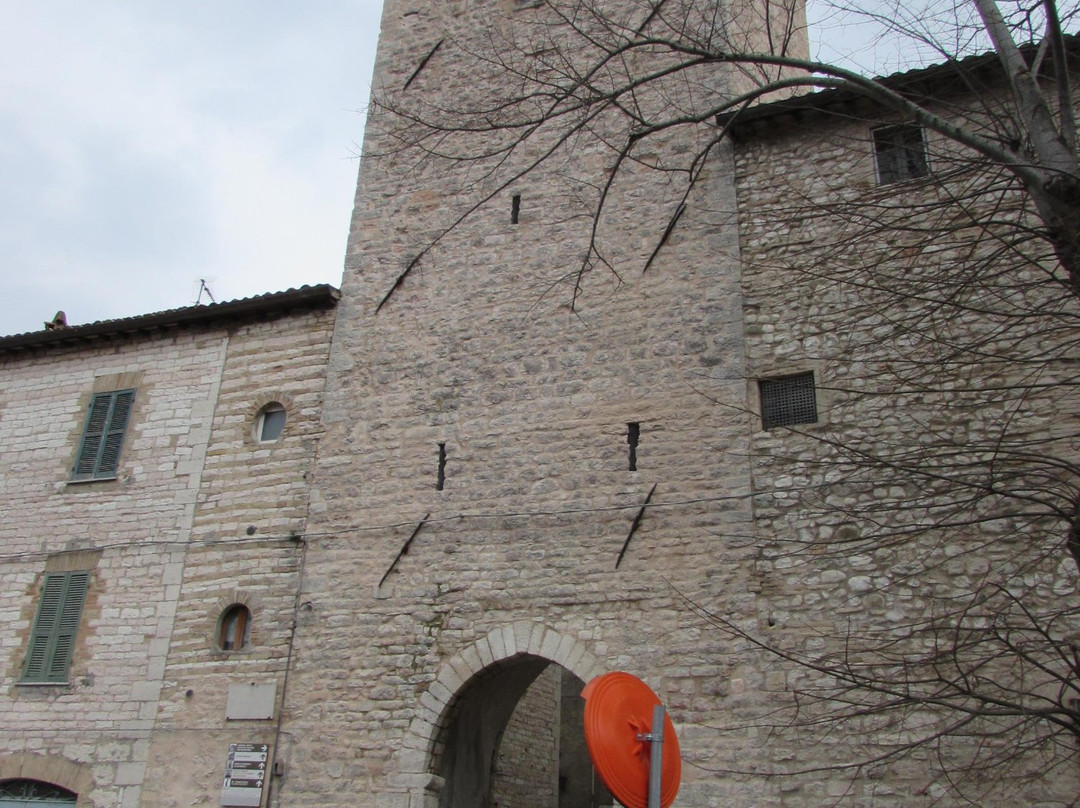Porta Massara-Cagli必去景点