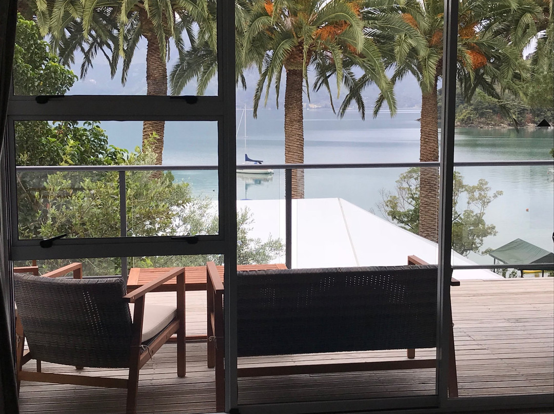 Te Mahia Bay Resort主图