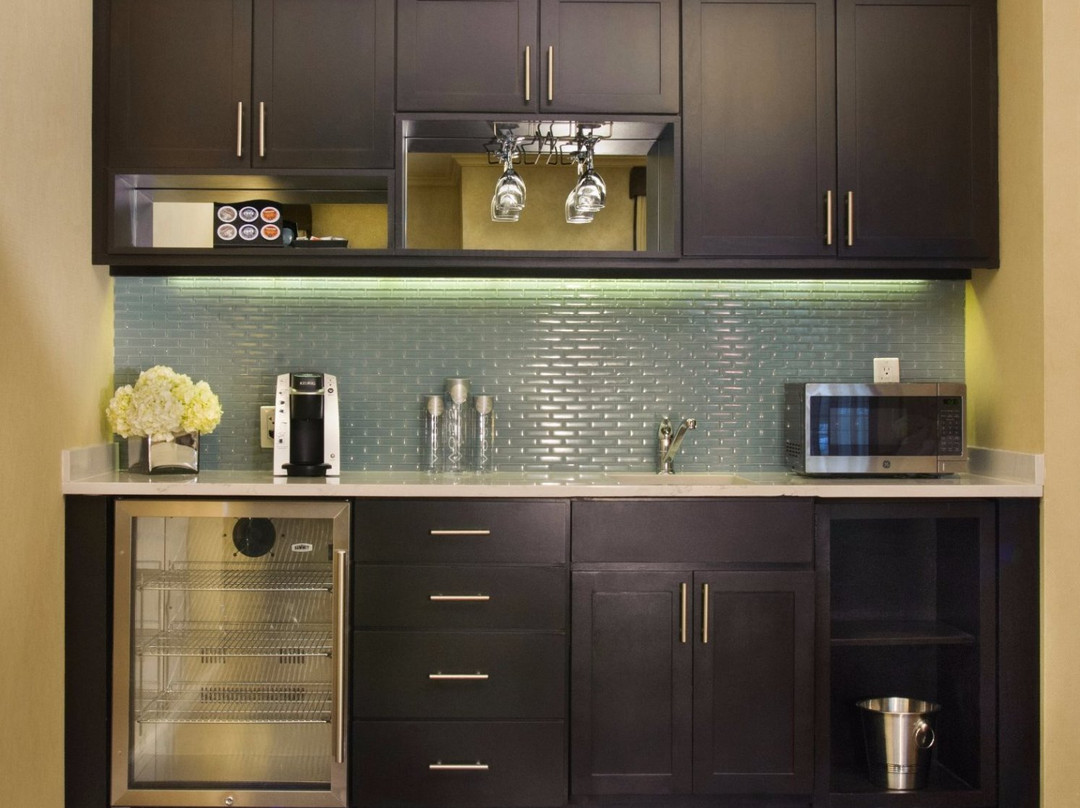 Plainview酒店住宿-福克斯霍洛酒店