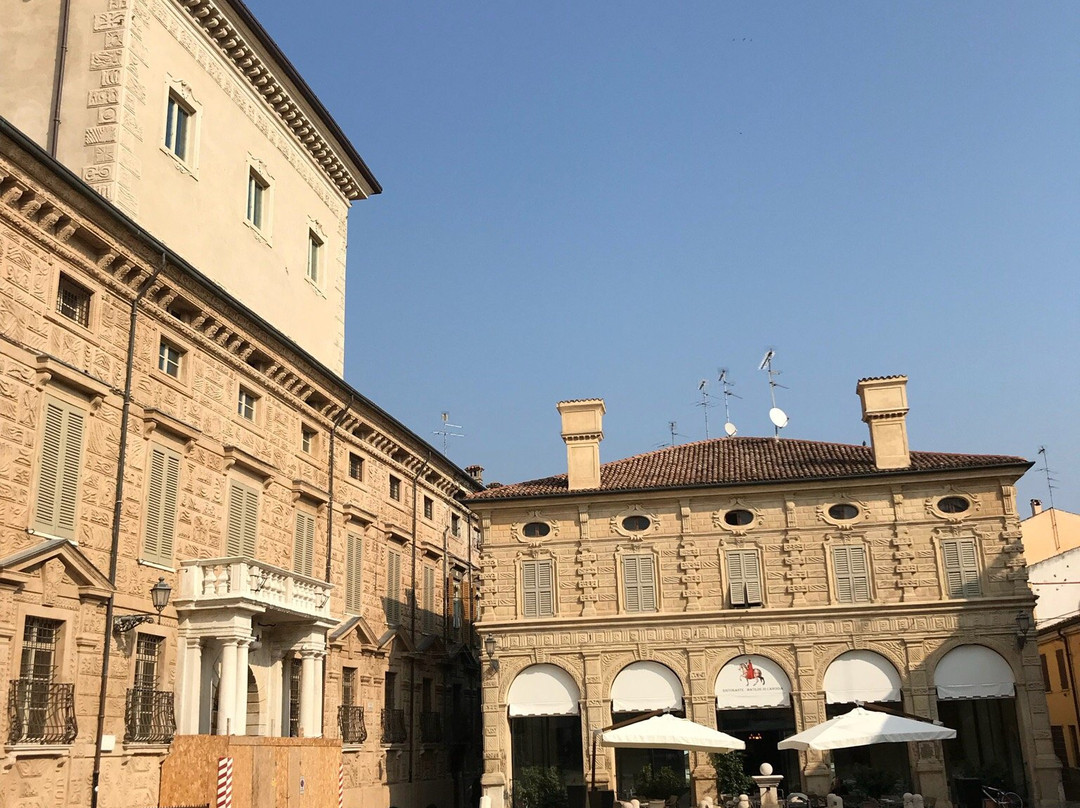 Piazza Matilde di Canossa-曼托瓦必去景点
