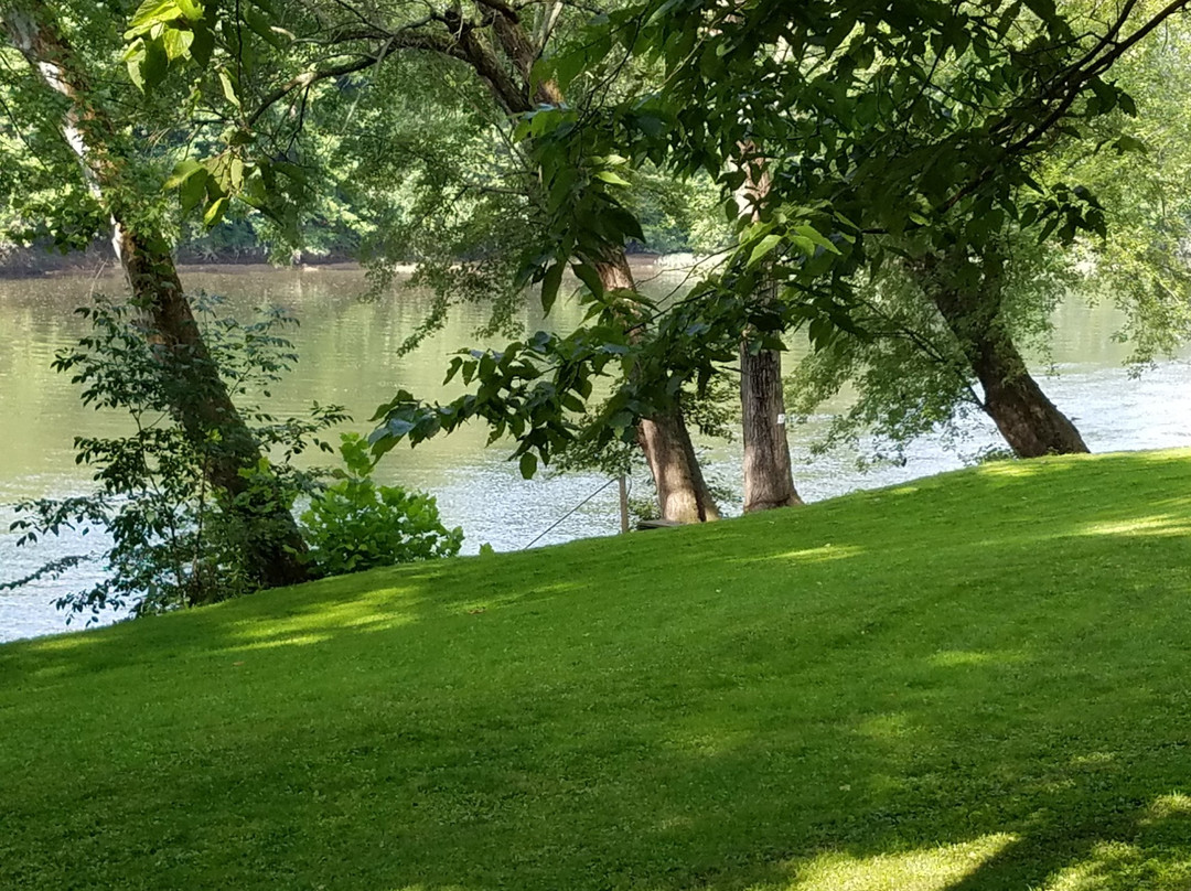 Waterside Campground & Rv Park