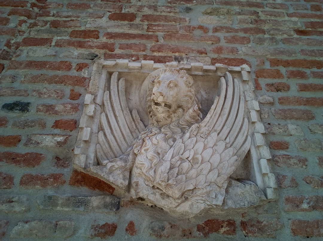 Porta e Torre Trevigiana-Noale必去景点
