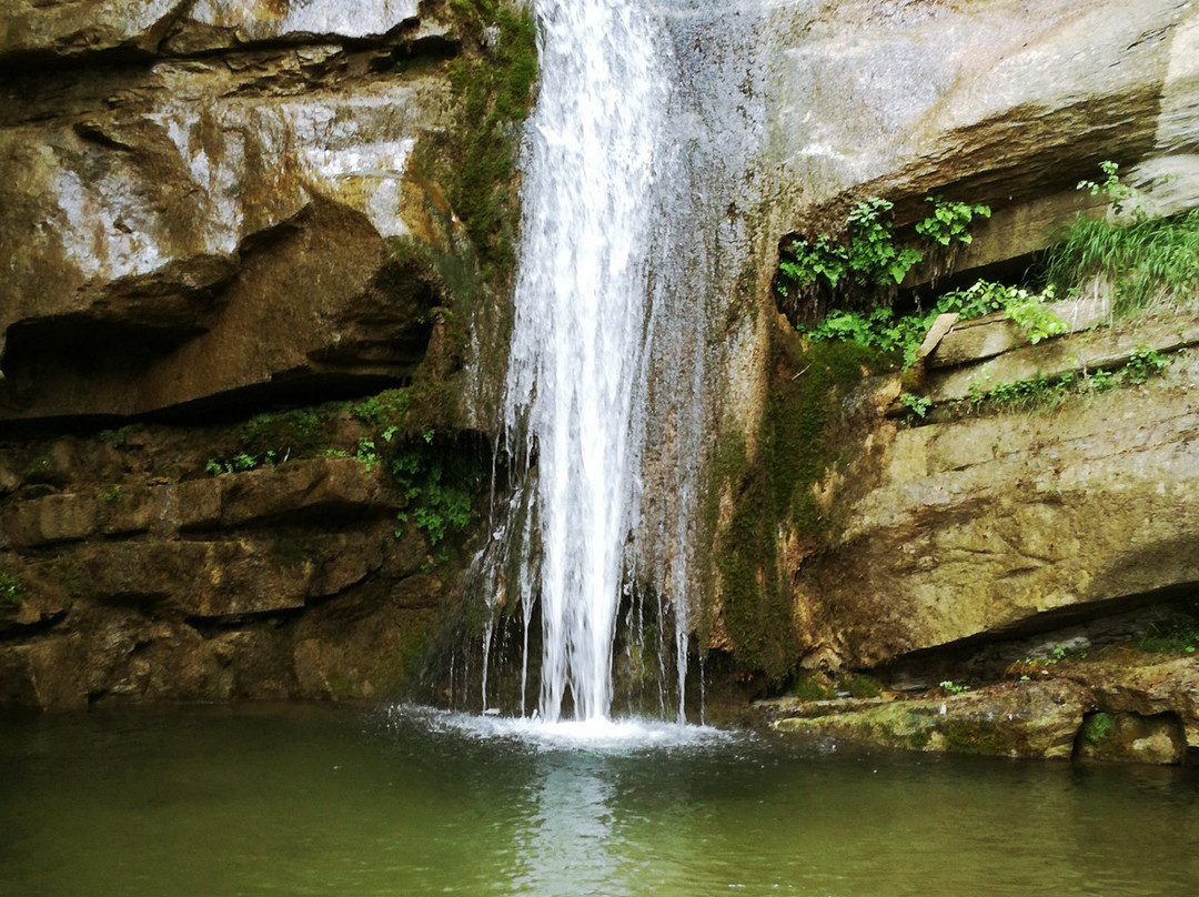 Cascata di Calabuia景点图片