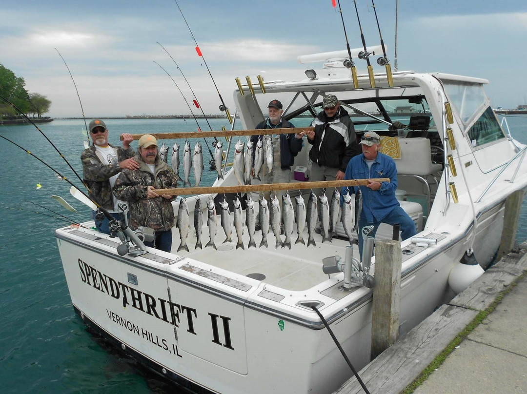 Captain Don’s Charter Service-Waukegan必去景点