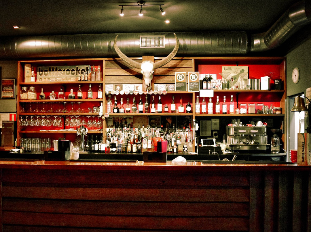 Bottlerocket Bar & Cafe景点图片