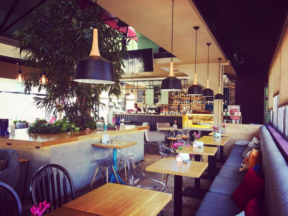Paparazzi Cafe