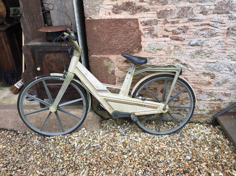 Bakelite Museum-Williton必去景点