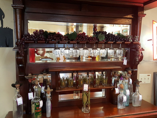 Mason Resale Barn & More-Mason必去景点