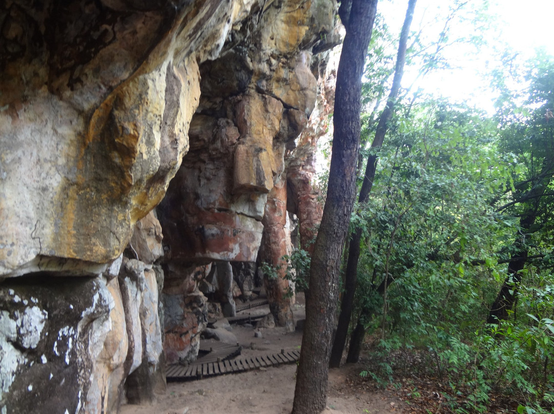 Costa Rica旅游景点-Parque Natural Municipal Templo dos Pilares