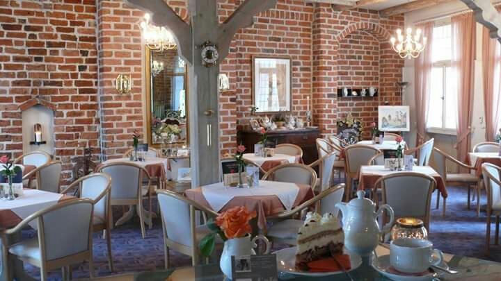 Reppenstedt餐馆和美食-Residenz Cafe