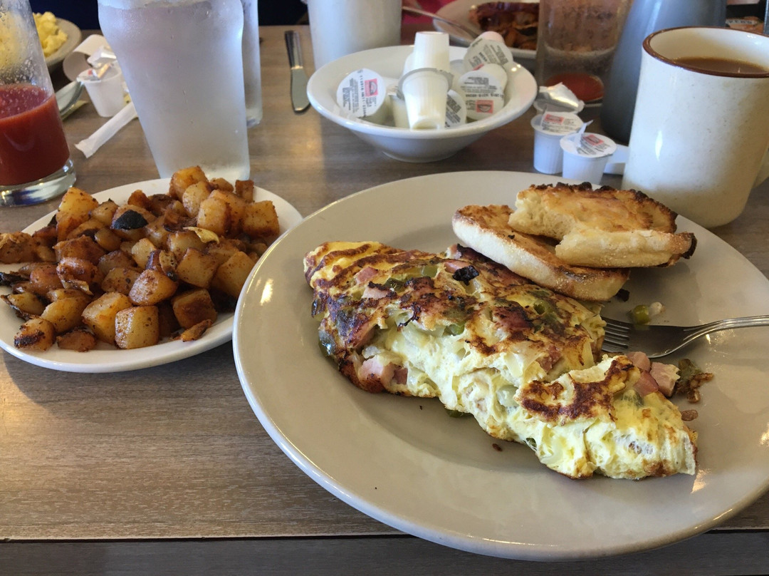 Ernie's Old Harbor Restaurant