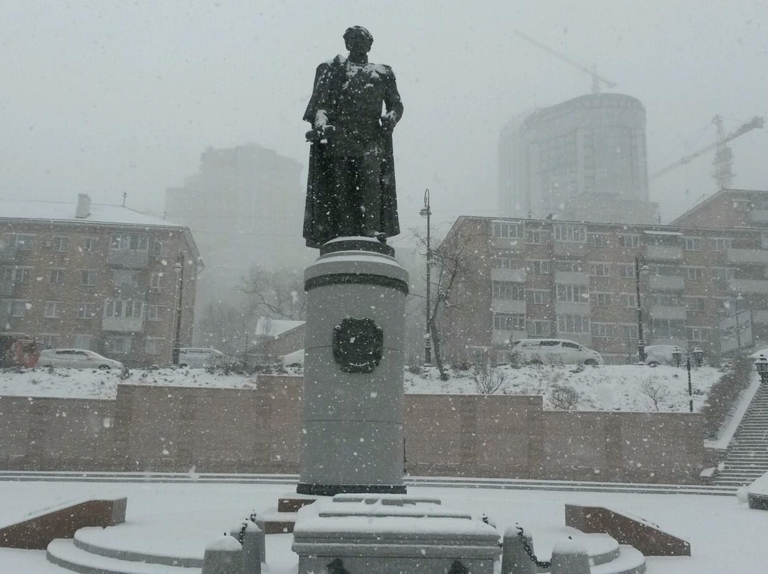 Monument to Muravyov-Amurskiy-海参崴必去景点