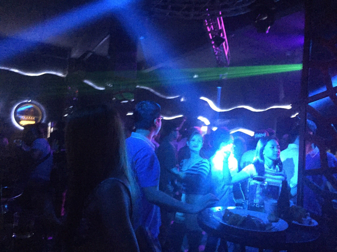 Lotus Disco Bar-宿雾市必去景点