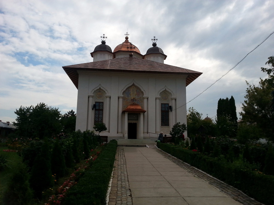 Cernica Monastery景点图片