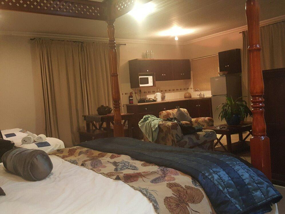 Fisant, Bokmakierie and Hoephoep Guest House主图