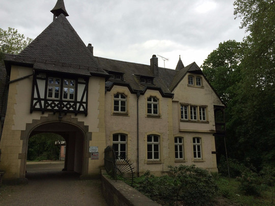 Schloss Eller-杜塞尔多夫必去景点