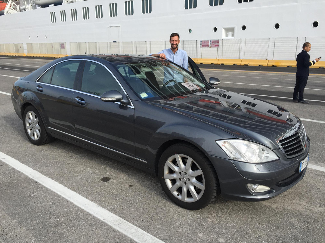 Luxury Ncc Autonoleggio-卡拉拉必去景点