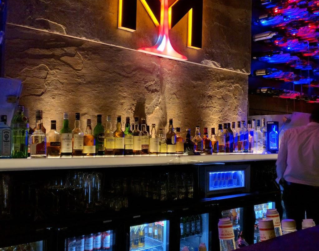 M Bar Kitchen & Cocktails