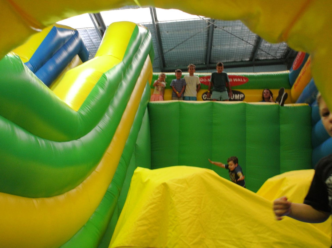 Inflatable World Oz-West Burleigh必去景点