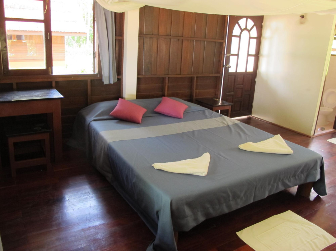 Kohjum Joy Bungalow