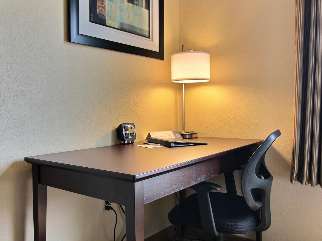 Shields酒店住宿-Cobblestone Inn and Suites - Linton