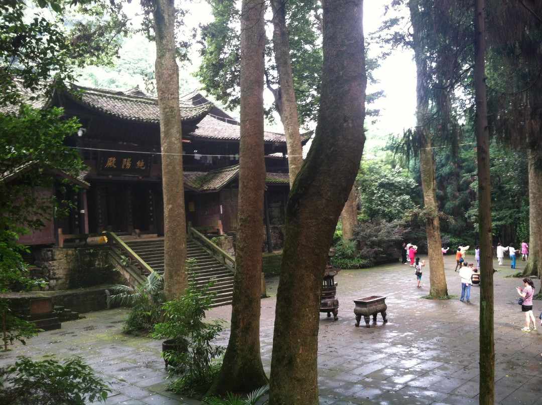 洪椿坪-峨眉山市必去景点