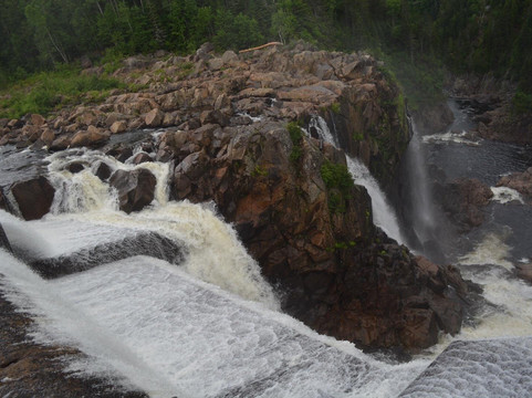 Les Sept-Chutes-Saint-Ferreol-Les-Neiges必去景点