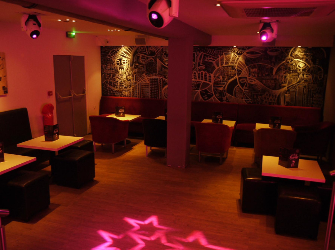 WhyNot Bar-依云必去景点