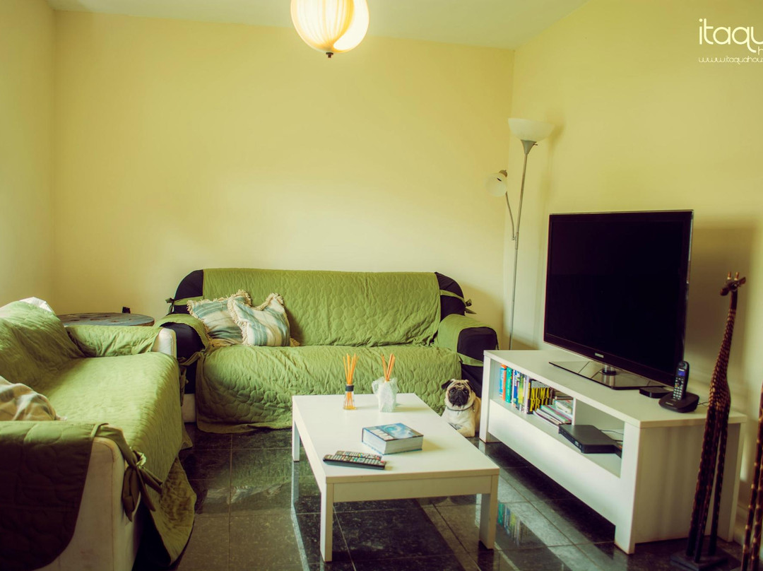 Itaqua House