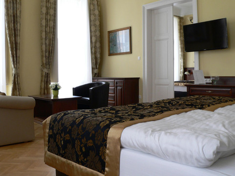 Grand Market Luxury Apartments主图