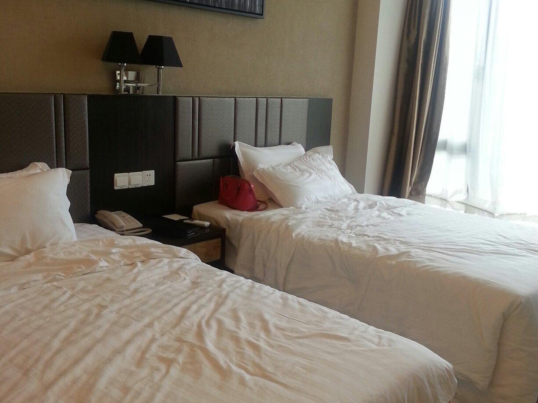 恩平爱必侬泉林酒店及那金谷景区主图