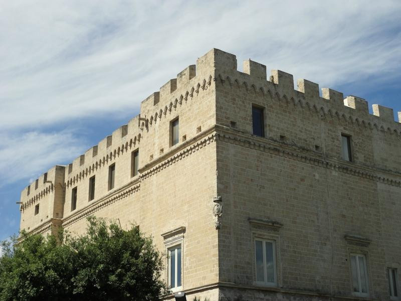 Castello Imperiali-Francavilla Fontana必去景点