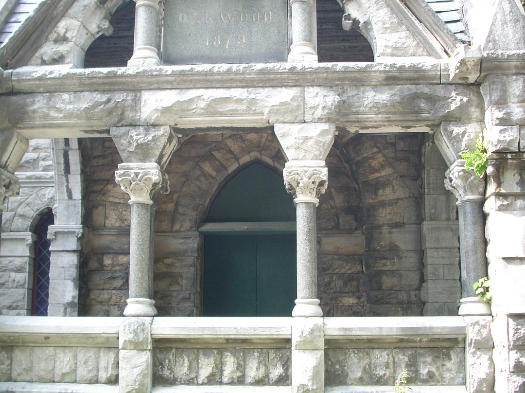 Oakwood Cemetery景点图片