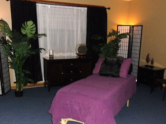 The Healing Moon Wellness Center-福克斯伯勒必去景点