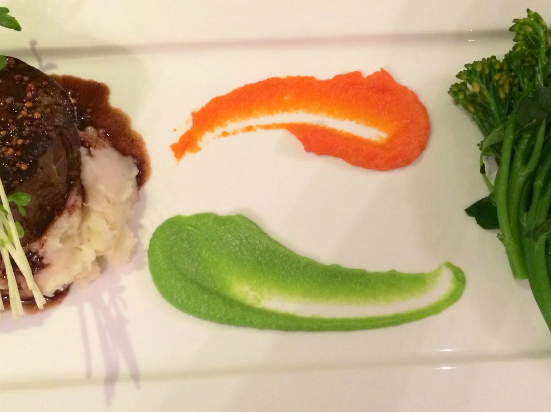 Mount Morgan餐馆和美食-Cloud 9 Restaurant & Bar